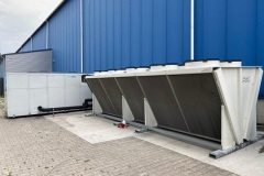 Dry cooler