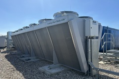 Dry cooler AIA: wymiennik V po stronie napływu powietrza