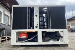 Przegląd zerowy chillera Trane CVGAM240